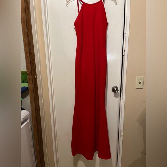 Calvin Klein Red Halter Evening Gown- Elegant! - Picture 1 of 11